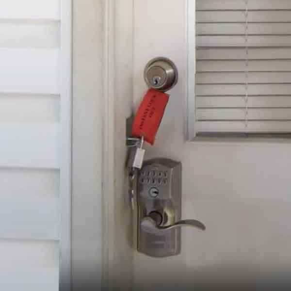 Instant-Lock Emergency Lockout
