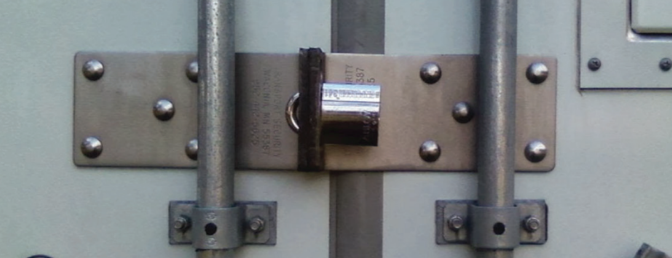 Enforcer 8000 Rear Door Hasp Lock for Trailers and Containers
